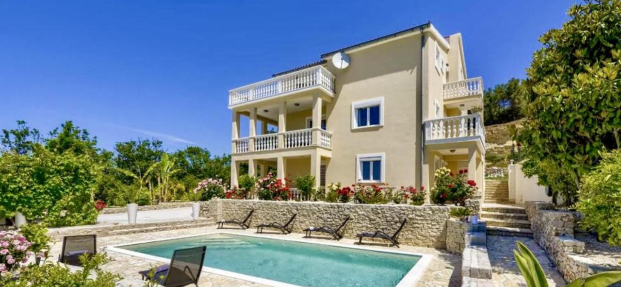 Haus Lilli Mit Pool Apartment Razanac Exterior photo